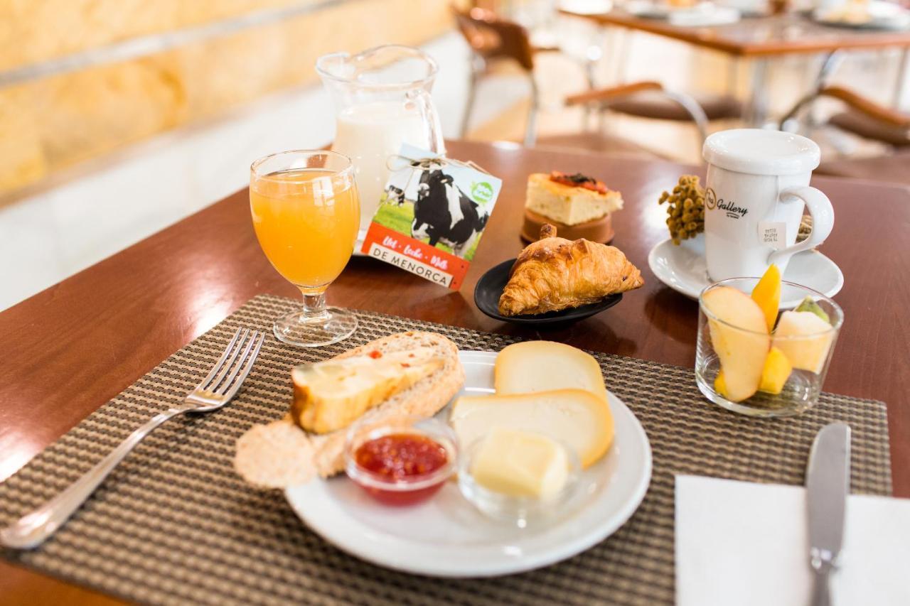 Sagitario Hostal Ciutadella Luaran gambar