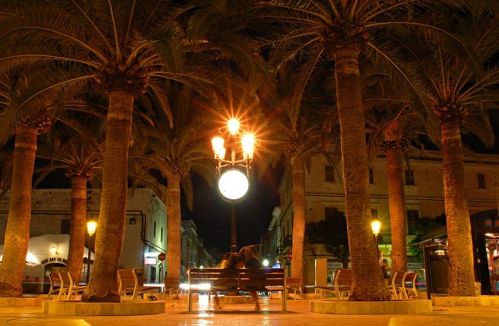 Sagitario Hostal Ciutadella Luaran gambar